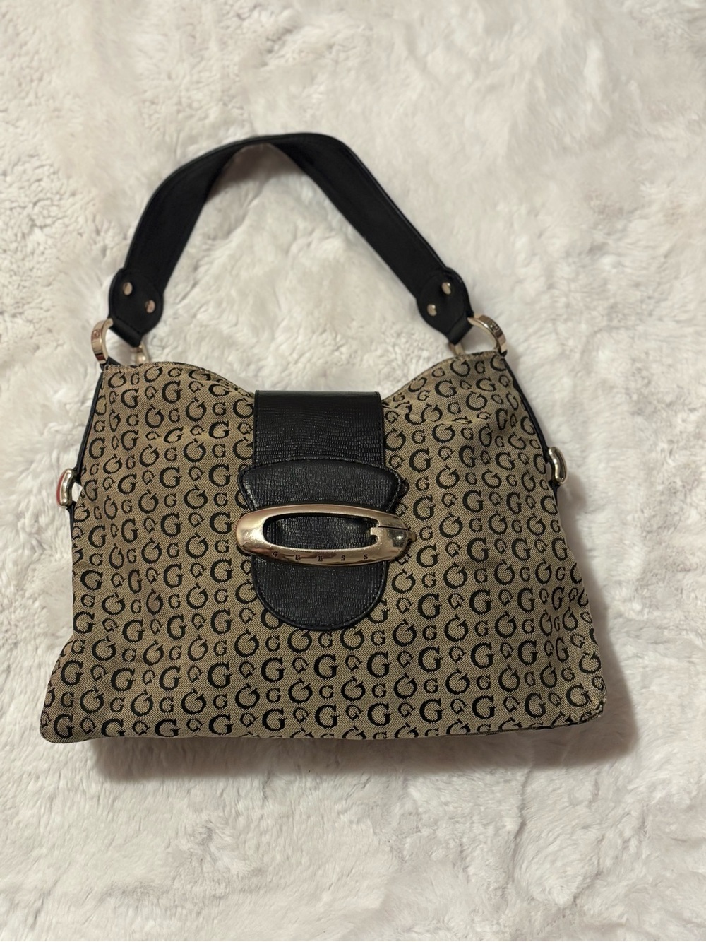 Vintage GUESS BY MARCIANO Timeless Monogram Y2K Shoulder Bag